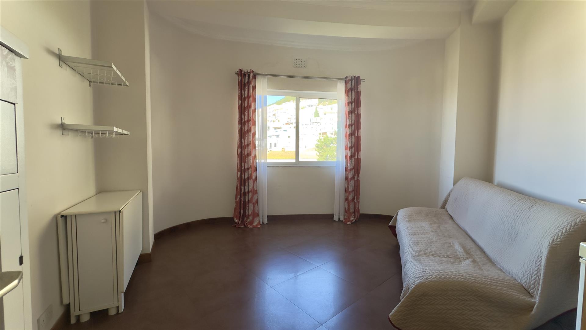 Image of Apartment - 3 Bedrooms - 1 Bathrooms for Sale in Trafalgar House-Gibraltar, Image 5